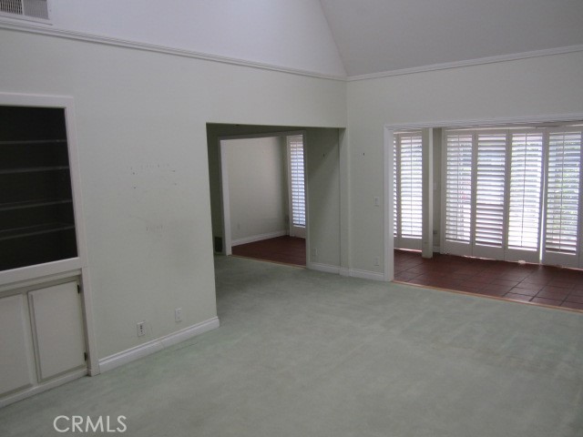 428 Champlain Drive, Claremont CA: https://media.crmls.org/medias/cb3d0bf2-0d84-4650-801f-84f3c0cab65f.jpg