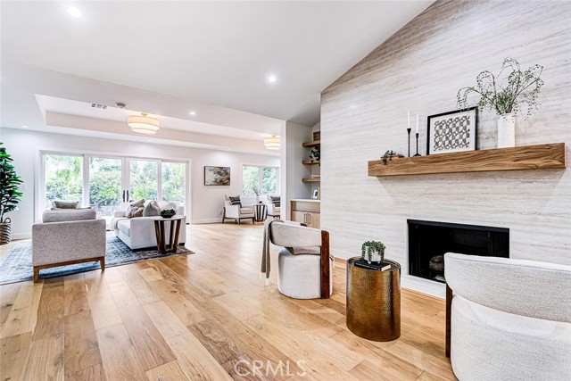 Detail Gallery Image 7 of 38 For 2229 Thorley Pl, Palos Verdes Estates,  CA 90274 - 4 Beds | 4/1 Baths