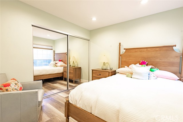 25065 Sunset W Place, Laguna Hills CA: https://media.crmls.org/medias/cb3e07b7-2280-4725-89f7-894635c4309f.jpg