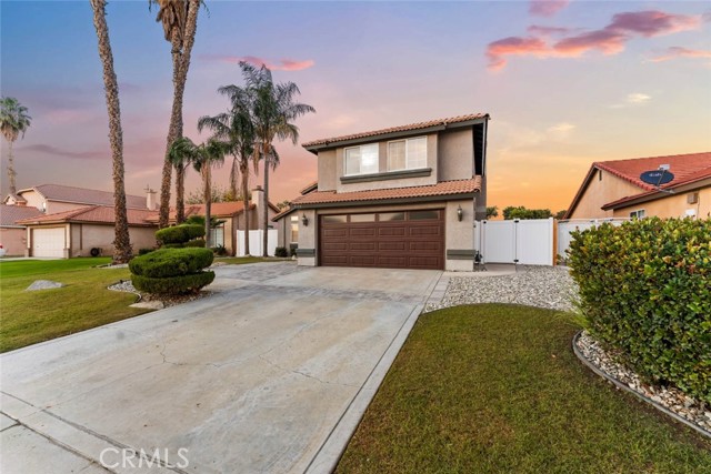 Detail Gallery Image 6 of 51 For 3910 Whirlwind Dr, Bakersfield,  CA 93313 - 3 Beds | 3 Baths