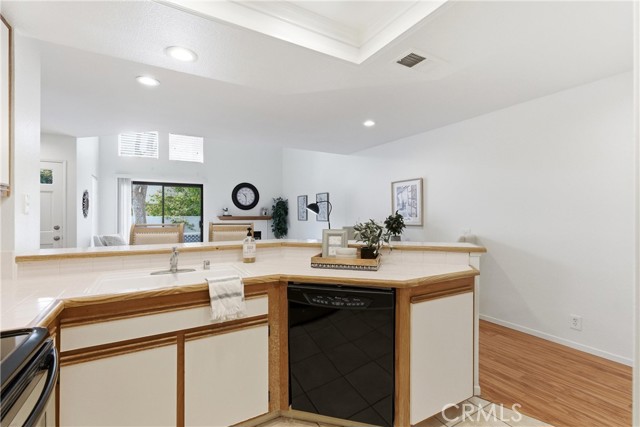 Detail Gallery Image 12 of 28 For 81 Briarglen, Irvine,  CA 92614 - 2 Beds | 2 Baths