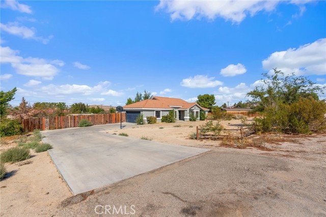 Image 2 for 15500 Pohez Rd, Apple Valley, CA 92307