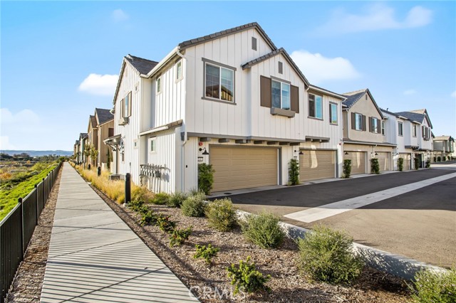 Detail Gallery Image 32 of 54 For 32467 Tannat Dr, Temecula,  CA 92591 - 3 Beds | 2/1 Baths