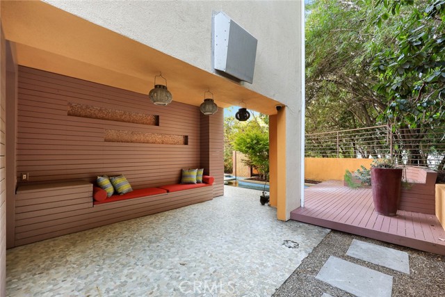 838 Braewood Court, South Pasadena CA: https://media.crmls.org/medias/cb40e96a-ef50-4a9f-b2ef-d4daeb3d6357.jpg