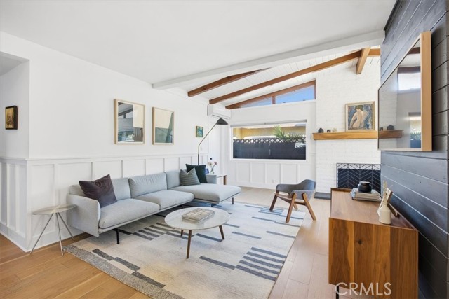 Detail Gallery Image 4 of 29 For 3834 W 147th Pl, Hawthorne,  CA 90250 - 3 Beds | 2 Baths