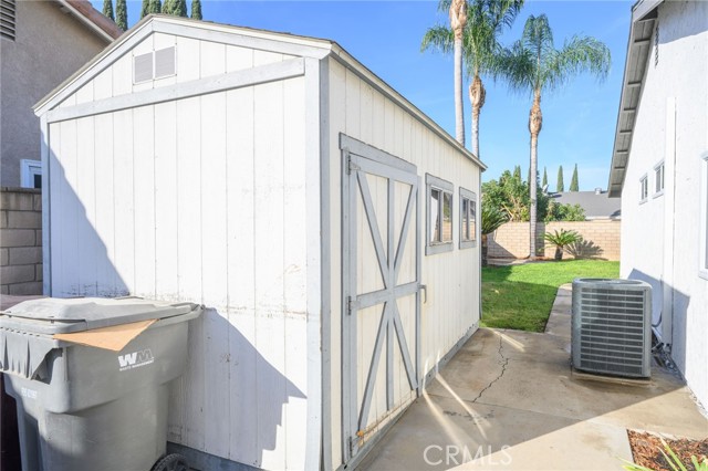 Detail Gallery Image 31 of 32 For 1384 Emerald St, Corona,  CA 92882 - 3 Beds | 2 Baths