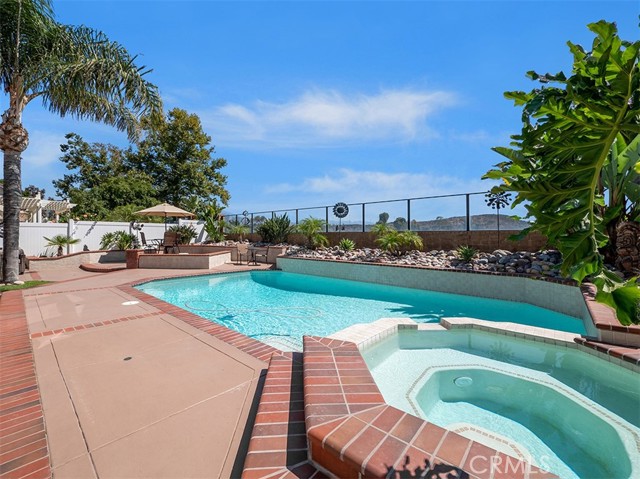 21052 Kensington Ln, Lake Forest, CA 92630