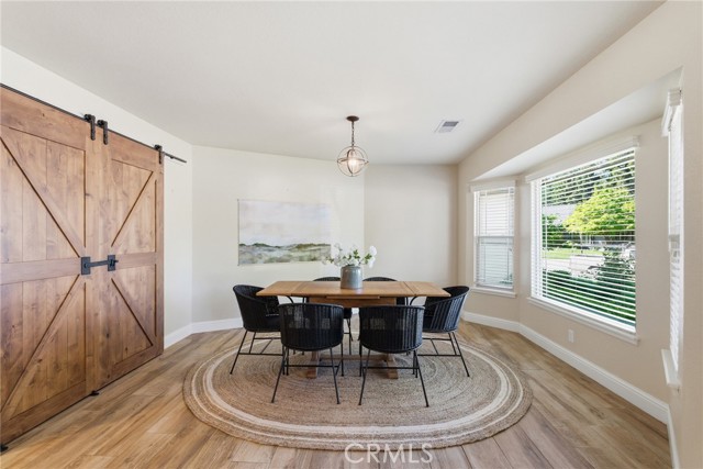 Detail Gallery Image 14 of 43 For 736 Leafcrest Drive, Chico,  CA 95926 - 5 Beds | 3 Baths