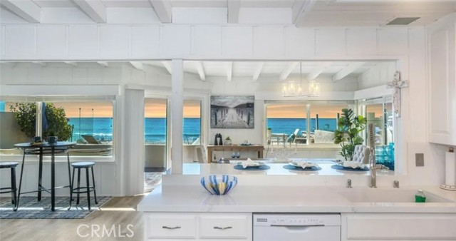 Front Image Thumbnail for CROC25234725