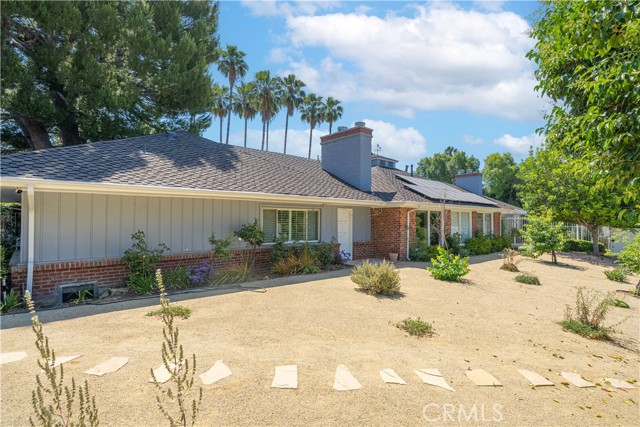 Detail Gallery Image 5 of 64 For 17100 Labrador St, Northridge,  CA 91325 - 6 Beds | 5 Baths