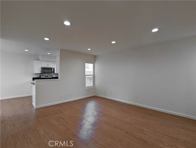 1159 Linden Avenue, Glendale CA: https://media.crmls.org/medias/cb45373b-c240-4a82-af83-a1480bced702.jpg