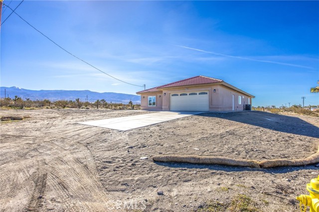Detail Gallery Image 5 of 61 For 11788 Buckwheat, Pinon Hills,  CA 92371 - 4 Beds | 2 Baths