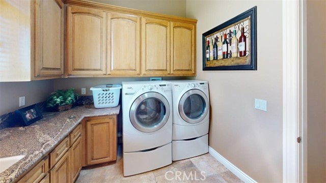 17134 Joshua Road, Apple Valley CA: https://media.crmls.org/medias/cb46aff2-2731-4b36-89e3-68e9ca3eb3f8.jpg