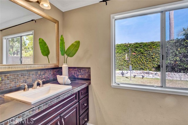 Detail Gallery Image 35 of 42 For 9641 Warburton Dr, Huntington Beach,  CA 92646 - 4 Beds | 2 Baths