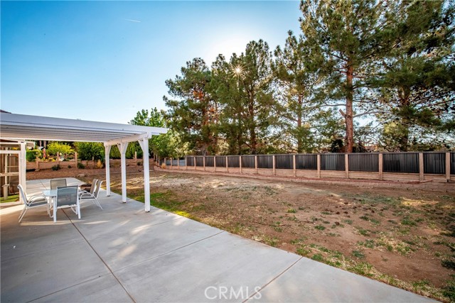 42153 Parkmont Drive, Lancaster CA: https://media.crmls.org/medias/cb4941f6-f3c7-4eb2-92e7-ebc0b27ef42f.jpg