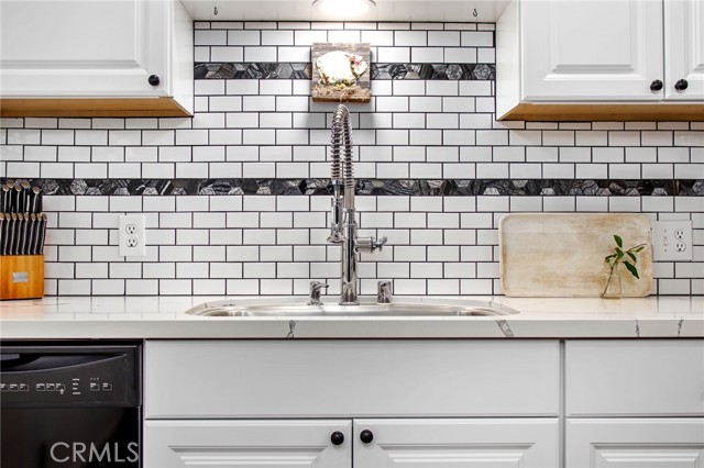 Detail Gallery Image 10 of 42 For 819 Capistrano Drive, Oceanside,  CA 92058 - 3 Beds | 1 Baths