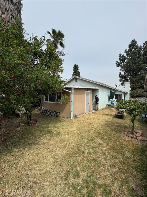 Detail Gallery Image 30 of 33 For 7900 Pinyon Ave, Fontana,  CA 92336 - 4 Beds | 2 Baths