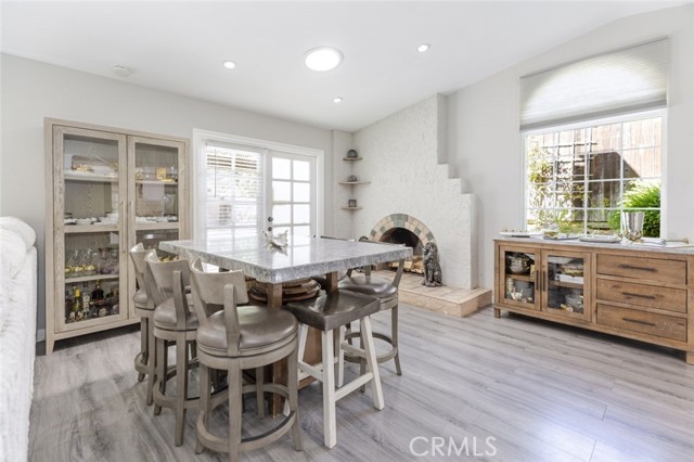 Detail Gallery Image 9 of 44 For 19620 Green Mountain Dr, Newhall,  CA 91321 - 4 Beds | 2 Baths