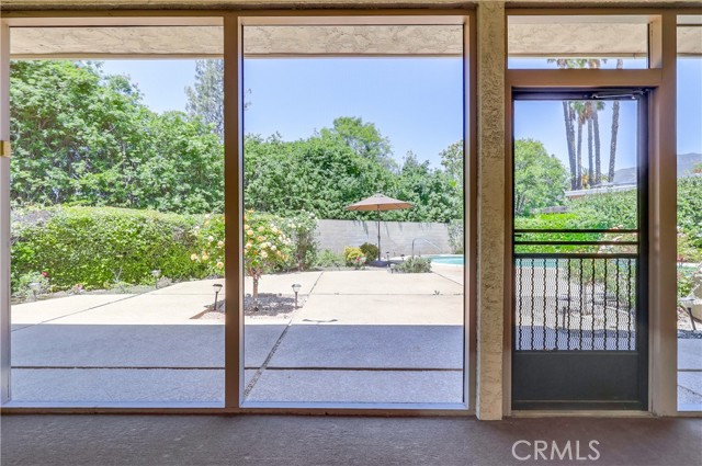 Detail Gallery Image 14 of 23 For 264 W Sonora, Claremont,  CA 91711 - 4 Beds | 2 Baths