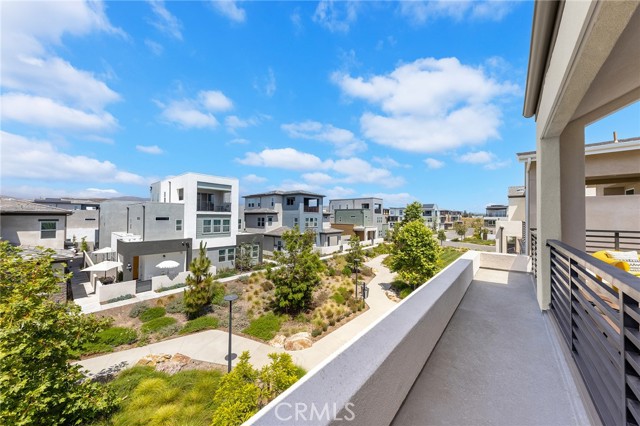 241 Abacus, Irvine CA: https://media.crmls.org/medias/cb49f47e-678b-4809-b6ae-75033626f90e.jpg