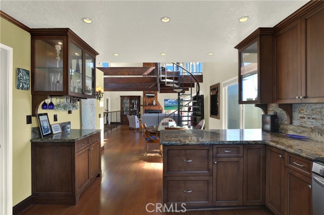 834 15th Street, Hermosa Beach CA: https://media.crmls.org/medias/cb4a5ba4-1fbb-4260-9812-37e74840918b.jpg