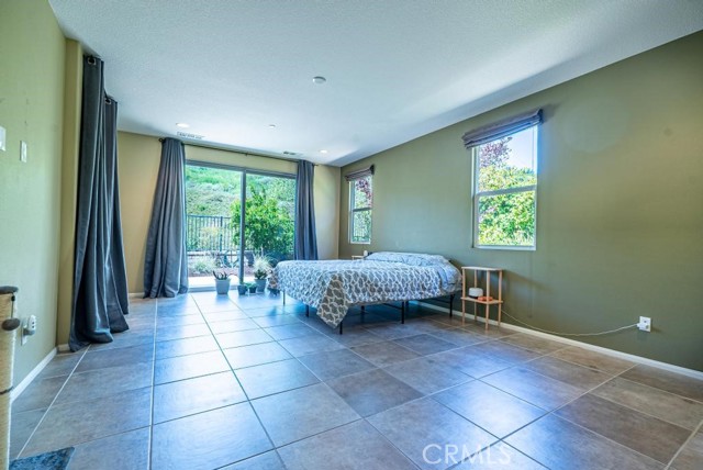 Detail Gallery Image 17 of 34 For 28645 Farrier Dr, Valencia,  CA 91354 - 4 Beds | 3/1 Baths
