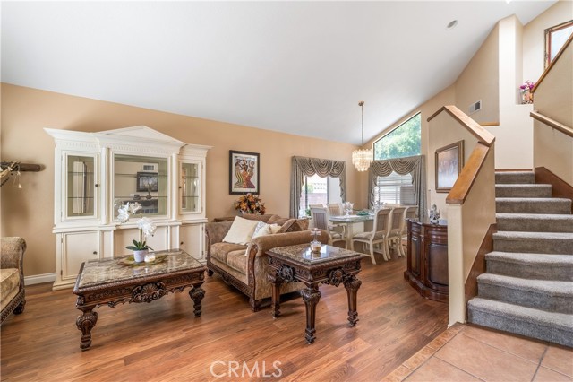 Detail Gallery Image 11 of 52 For 25454 Blackthorne Drive, Murrieta,  CA 92563 - 4 Beds | 3 Baths