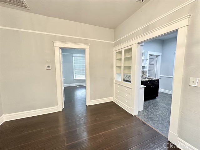 250 SONORA Street, Redlands CA: https://media.crmls.org/medias/cb4bcbd7-ec7e-4ed0-bf1b-2acd2d2c7cf2.jpg
