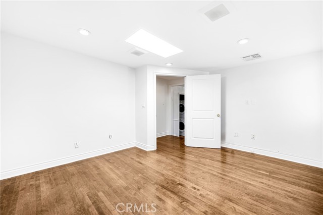 Detail Gallery Image 11 of 14 For 6000 Woodman Ave #A1,  Van Nuys,  CA 91401 - 2 Beds | 1 Baths