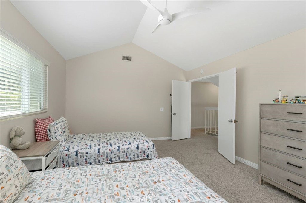 Cb4c0543 871a 4060 B5cd 517648636c06