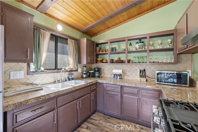Detail Gallery Image 9 of 32 For 44667 Barton, Sugarloaf,  CA 92386 - 2 Beds | 2 Baths