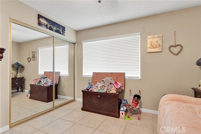 Detail Gallery Image 25 of 36 For 15358 Apple Valley Rd, Apple Valley,  CA 92307 - 3 Beds | 2/1 Baths