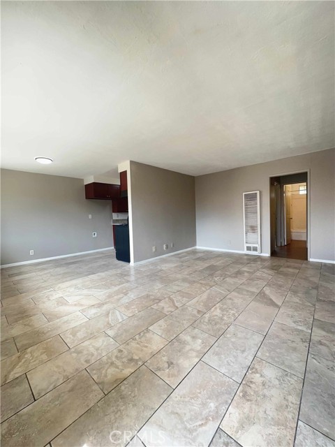 Detail Gallery Image 4 of 12 For 2406 Angela #4,  Pomona,  CA 91766 - 1 Beds | 1 Baths