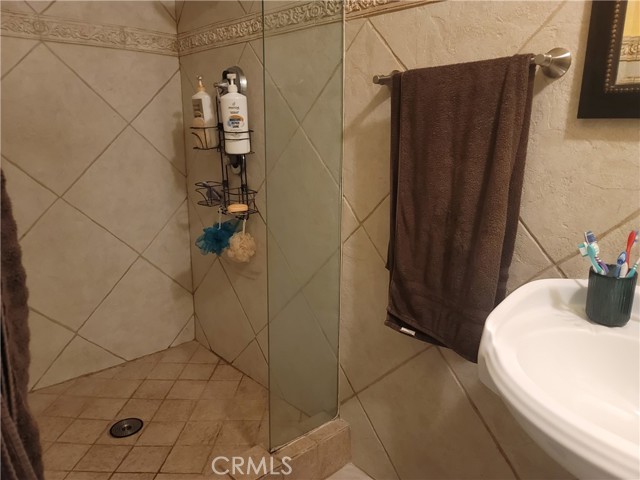 Detail Gallery Image 16 of 40 For 7214 Luxor St, Downey,  CA 90241 - 3 Beds | 2 Baths