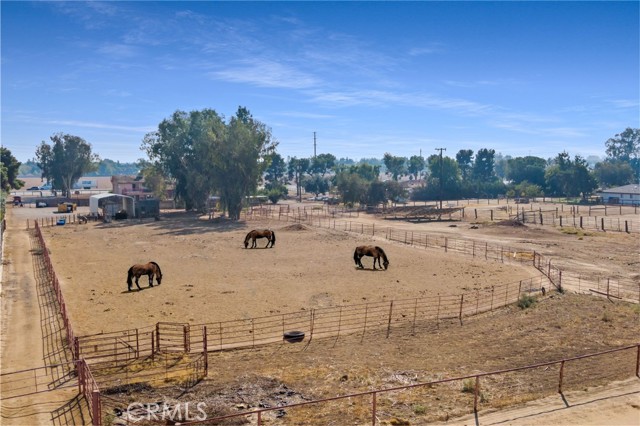 Detail Gallery Image 4 of 69 For 34378 7th Standard, Bakersfield,  CA 93314 - 4 Beds | 3 Baths