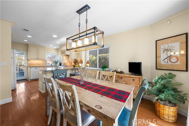 Detail Gallery Image 6 of 17 For 23643 Maricio, Valencia,  CA 91355 - 3 Beds | 2 Baths