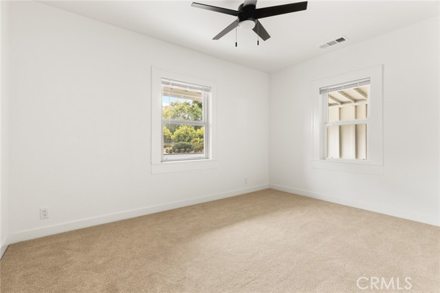 770 E 20th Street, Chico CA: https://media.crmls.org/medias/cb4ee649-c7e3-4da6-bb48-b1561cd97c92.jpg