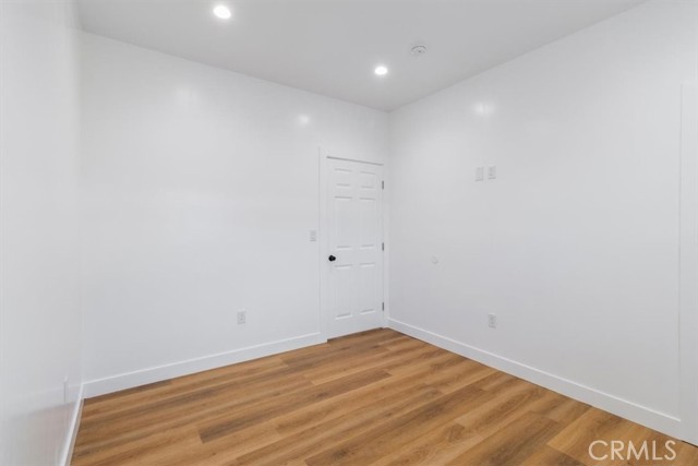 Detail Gallery Image 49 of 69 For 6616 Denver Ave, Los Angeles,  CA 90044 - 6 Beds | 5/1 Baths