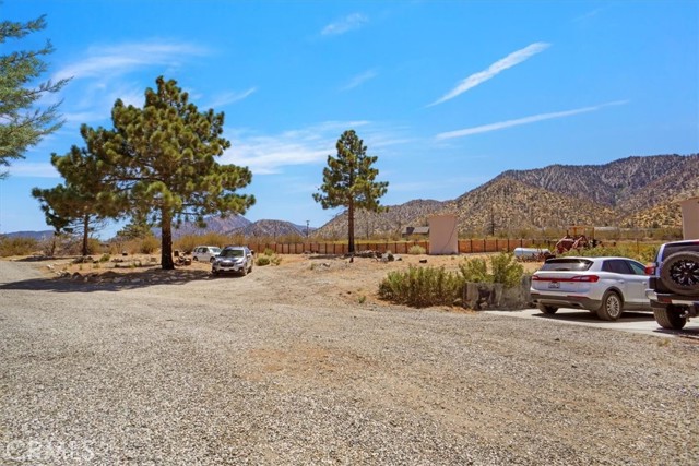 27811 Jubilee Run Road, Pearblossom CA: https://media.crmls.org/medias/cb4f6d81-a3f1-47aa-8a83-665339528c57.jpg