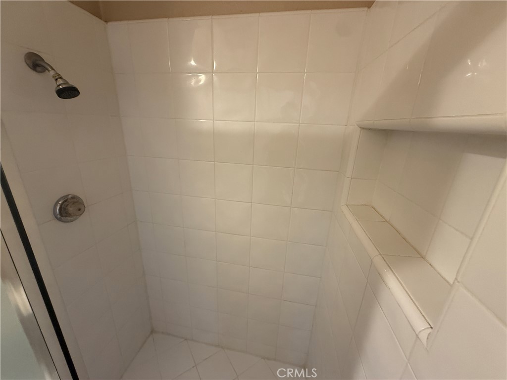 https://media.crmls.org/medias/cb4fa782-da0b-456e-9b23-8b285ec95170.jpg?preset=X-Large