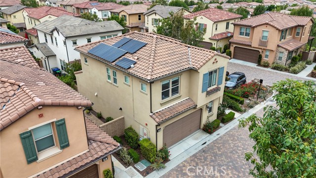 61 Fuchsia, Lake Forest CA: https://media.crmls.org/medias/cb4fb89d-260c-44b5-966a-491fe726dd61.jpg