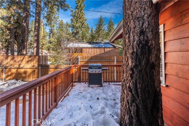 Detail Gallery Image 3 of 32 For 904 Michael Ave, Big Bear City,  CA 92314 - 3 Beds | 2 Baths