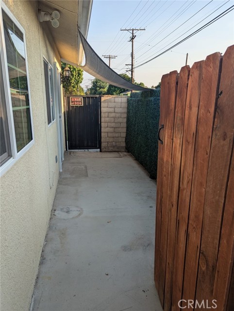 7101 Fallbrook Avenue, West Hills CA: https://media.crmls.org/medias/cb53b229-b0cc-45a4-b4d7-645fbbb6d453.jpg