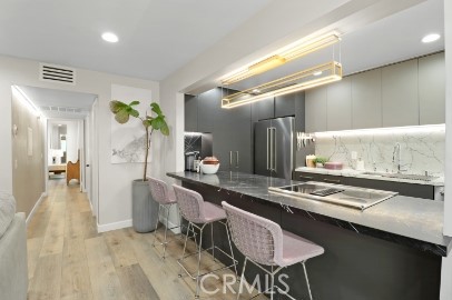 Detail Gallery Image 5 of 17 For 4610 Park Granada #2,  Calabasas,  CA 91302 - 2 Beds | 2 Baths