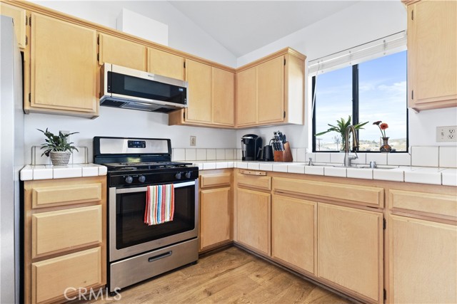 Detail Gallery Image 18 of 44 For 207 Quarterhorse, Paso Robles,  CA 93446 - 3 Beds | 2 Baths