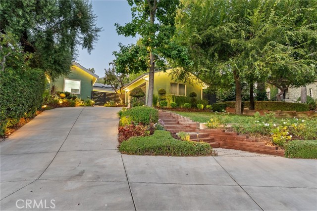 3051 Gertrude Avenue, La Crescenta CA: https://media.crmls.org/medias/cb5618e8-c2f2-438c-a237-f92b97cc509a.jpg