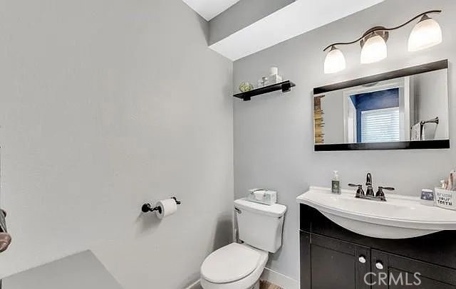Detail Gallery Image 15 of 19 For 10125 De Soto Ave #40,  Chatsworth,  CA 91311 - 3 Beds | 1/1 Baths