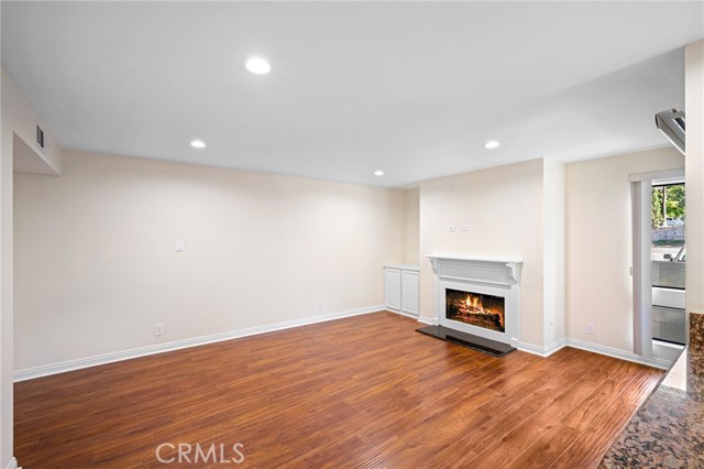 Detail Gallery Image 5 of 25 For 1166 Rosedale Ave #102,  Glendale,  CA 91201 - 2 Beds | 2 Baths