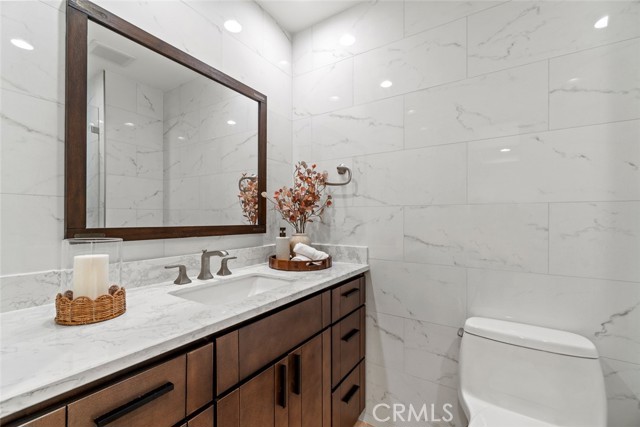 Detail Gallery Image 24 of 36 For 16 Harrisburg, Irvine,  CA 92620 - 5 Beds | 3 Baths