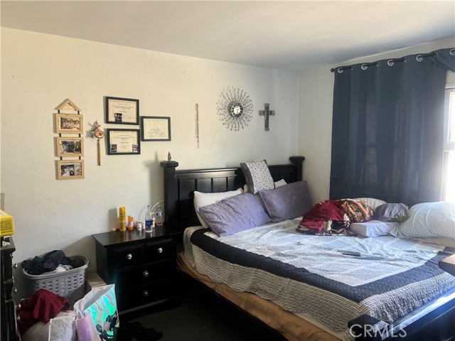 6240 Hazeltine Avenue, Van Nuys CA: https://media.crmls.org/medias/cb58c54a-fdef-4ac2-b91e-c0b399e3ae0d.jpg
